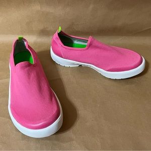 OOFOS | Women's Oomg Eezee Low Shoe Slip On Sneakers Comfort Pink Size 9